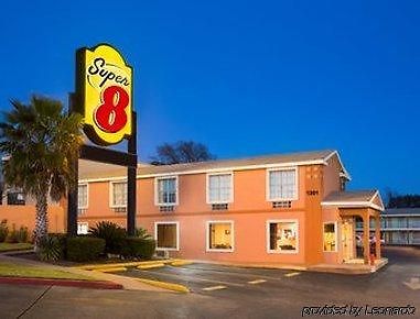 Super 8 By Wyndham Austin Downtown/Capitol Area Motel Exterior photo
