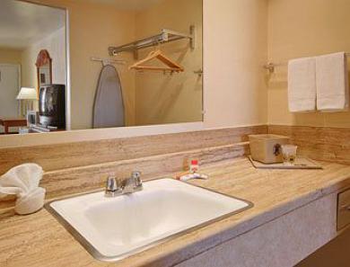Super 8 By Wyndham Austin Downtown/Capitol Area Motel Room photo